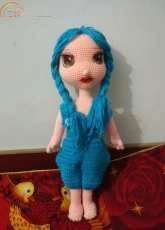 strange girl .