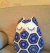 JOs Crocheteria- Maggie the Owl Pillow