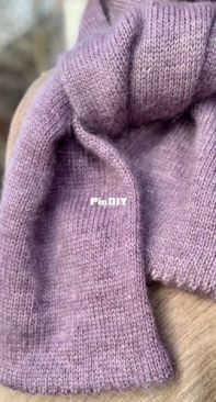Beginners Frills Scarf by Elina Maaria-Free