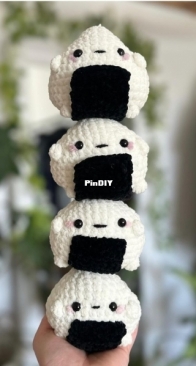 Beccis Plushies - Becci/Rebecca Müller - Happy Onigiri - Free