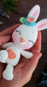 Vivir Vintage - Karla Evangelina Kopaitich - Adelfa the Bunny - Conejita Adelfa - English and Spanish - Free