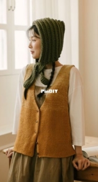 V-neck vest by Lee Hakseon-Free