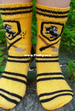 Hufflepuff Socks by Jutta Mariia-English,Finnish-Free
