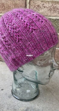 Chit Chat Hat by Cihit Chat Knits - English