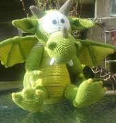mala designs - hausdrache