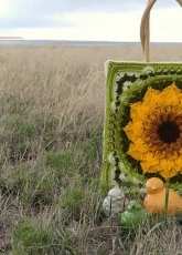 Spin a Yarn Crochet-Jillian Hewitt-32 Courtney Laube-The Enchanted Garden Tote