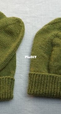 Longhaven Hat + Mitten set by Karen Karn-Free
