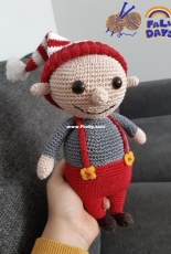 Elf in dungarees