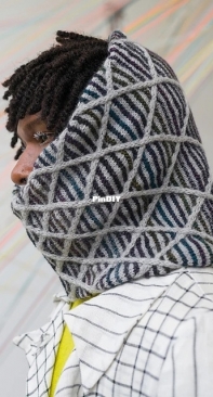 Cabled Trellis Cowl by Stephen West - English