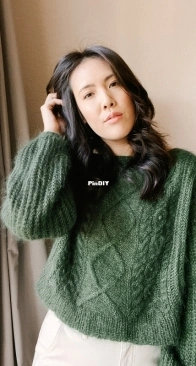 Amara Sweater by Rachel Kurihara - Russian Translated