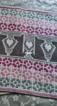 Rosina Crochets - Rosina Plane - Woof! Overlay Mosaic Crochet
