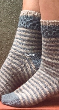 Magdalena Socks by EweKnits Toronto - Free