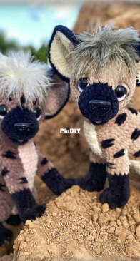 Ami Amor6 - Olga Tseplyaeva - Hyena - English Translated