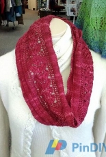 Leaflet Cowl by Galzanne Knits