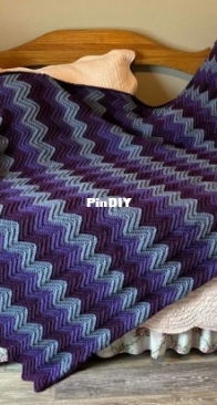 Zig Zag Twin Afghan finally finished!!