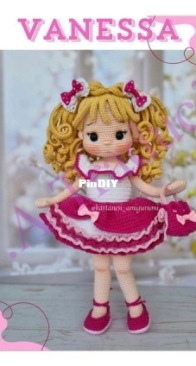 Kartanesi Amigurumi - Çiğdem Erdoğan - Vanessa Doll - Portuguese