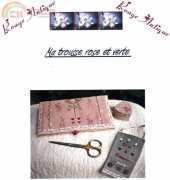 rouge antique_trousse rose et verte