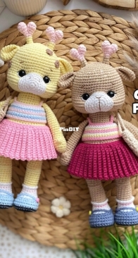 igrushki.22 - Evgeniya Simonova / Jevgenija Pologutina - Little Giraffe and Fawn - 2-in-1 crochet toy