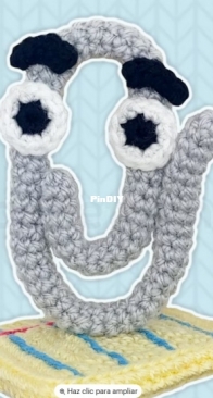 Icrochetthings  - Paper Clip plush