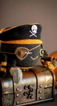 LyraLuneDesigns - Lyra Lune - Crawly the Spider Pirate