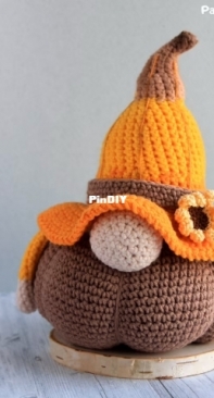 Pam Pino Design - Nazeli Mkrtchyan-Tadevosyan - Fall Pumpkin Gnome