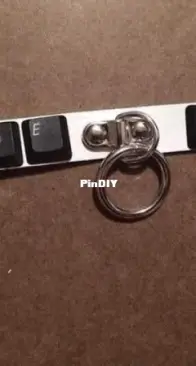turn old keyboard into necklace
