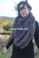 Gwaihir Shawl by Lindsay Scarey-Free