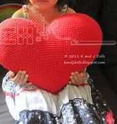 K and J Dolls - Sayjai Thawornsupacharoen - Heart cushion