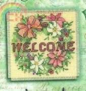 Dimensions 72755 - Welcome Holiday Wreath