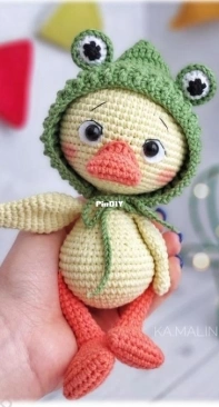 Ka.Malinka Toys - Elizabeth Kamalina - Cute duck in a hat