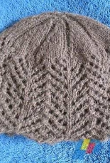 Belle Starr Hat by Anne Podlesak /Wooly Wonka Fibers-Free
