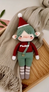 Studio Milanina - Camila Barros - Peppermint the Elf