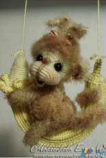 Elena Makeenkova - Monkey on Happiness - Translated