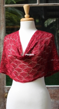 Flurry of Leaves Cowl by Sian Price-White-Free