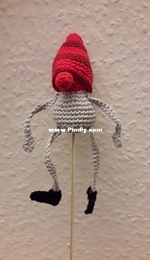 Pia Halsted - Santa Claus on a stick for flowers - Julemand på pind til blomster - Danish - Free