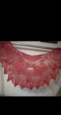Peony-Pfingstrose Shawl by Hayley Tsang Sather - Envision