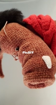 Crochet pig