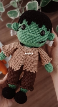 Elles Crochet - Dielle Ioris - Frank e Larry - Portuguese