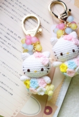 MomoCuppy / momo_smallthings - Hello Kitty Mermaid Keychain  - English, Russian or German