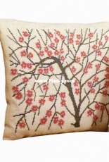 Haandarbejdets Fremme 20-6114 Pillow Apple Flower by Ingrid Plum
