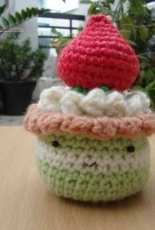 Mint cake with strawberry