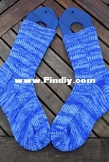 Slippery When Wet Socks by Cath Thorley