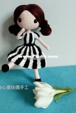 Xin Yi Wan Ou Handmade - Doll - Italian- Translated