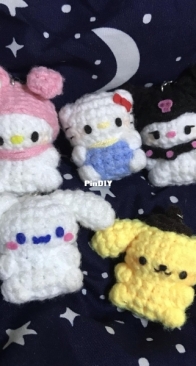 small sanrio babies!
