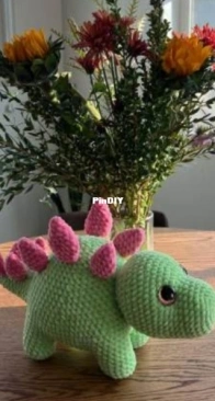 Crochet by Genna - Genna Tatu - Standing Stegosaurus