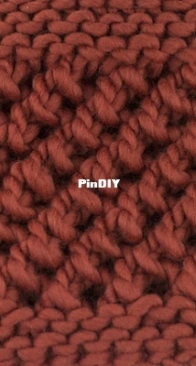 Undelay Cowl by Carly Waterman - Cascade Yarns - Free