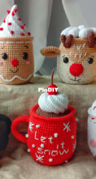 Ya Batalova - Yana Batalova - Christmas Mugs