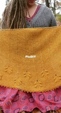 Oakenshield shawl by Hana Paimen - English