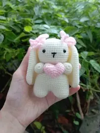 Bunny amigurumi