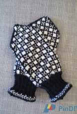 A Variation on the Norwegian Hardanger Mitten by Mijauw /Mijauws patterns-English-Free